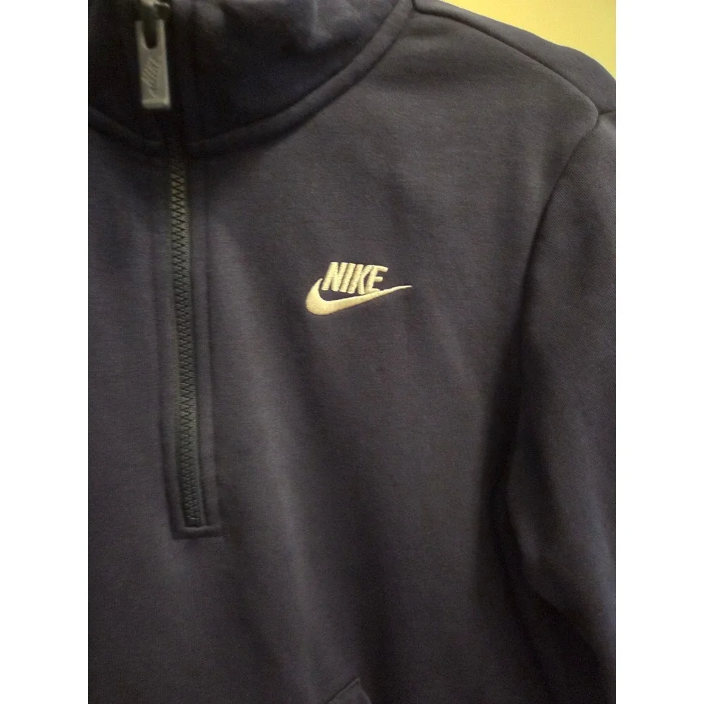 Nike women's quarter zip sweater size‎ small